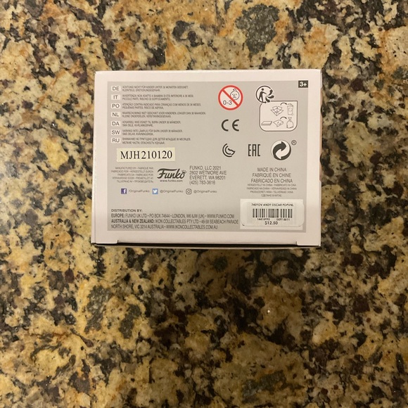 Funko POP! Movies The 40 Year Old Virgin Andy Stitzer #1064 - BNIB - Picture 5 of 6